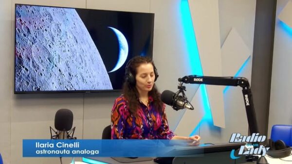 Con đđ„đđ«đąđ đđąđ§đđ„đ„đą, ricercatrice, ingegnere biomedico e astronauta analoga abbiamo in serbo nuovi progetti radiofonici:âŠ