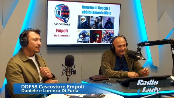Appuntamento su Radio Lady con đđđŹđđš đđđšđ«đ, đđđ đšđłđąđš đđą đđđŹđđĄđą đ đđđđąđ đ„đąđđŠđđ§đđš đđšđđš đđą đđŠđ©đšđ„đąâŠ